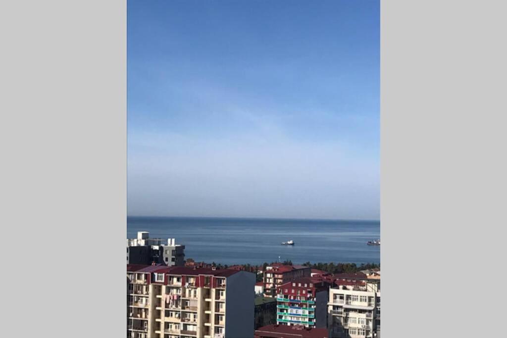 Თათულის Ბუდე -Tatuli Nest Apartamento Batumi Exterior foto